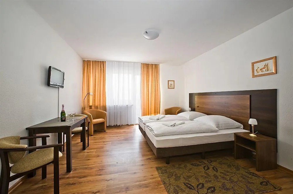 Hotel Classic Apartment Берлин Германия